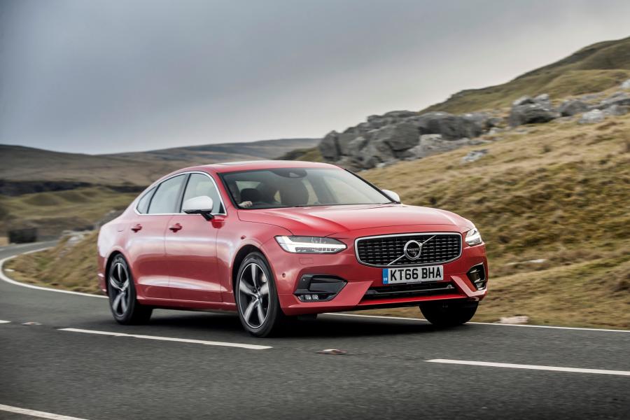  Volvo S90 D5 R-Design 2017 года  (UK) (фото 14 из 30)